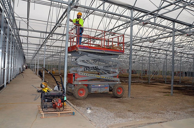 Construction of the Green City Growers Cooperative greenhouse in Cleveland, Ohio, September 19, 2012. Photograph by Beverly Moseley, U.S. Department of Agriculture