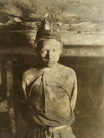 Trapper Boy, Turkey Knob Mine, MacDonald, West Virginia, October 1908. Courtesy the Library of Congress