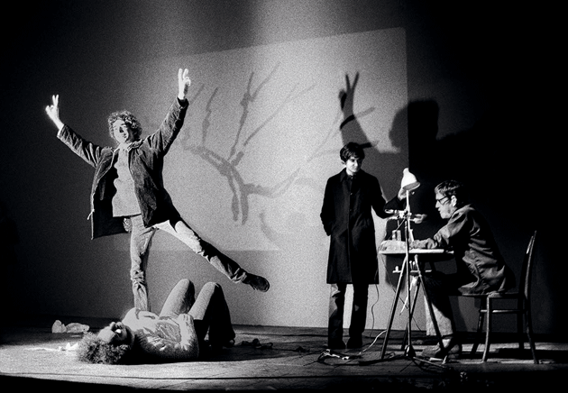 Spectators interrupting Cage’s performance of “Empty Words,” Milan, 1977 © Maurizio Buscarino