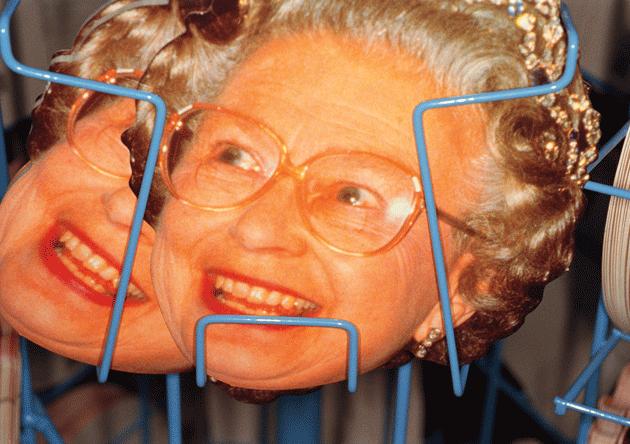 Postcards of Queen Elizabeth II, 1997 © Martin Parr/Magnum Photos