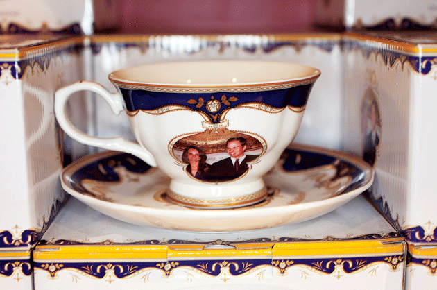 Cup and saucer commemorating the wedding of Prince William and Kate Middleton, 2011 © Martin Parr/Magnum Photos