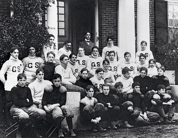 Franklin Roosevelt (front, second from left) with the Groton football team, 1899 © Bettmann/Getty Images