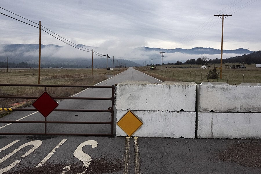 A roadblock outside Yreka, California © Rian Dundon